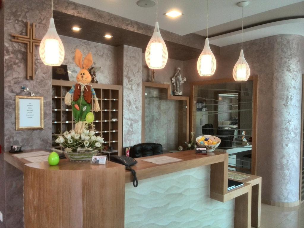 Hotel Rosabel เมจูโกเรีย ภายนอก รูปภาพ